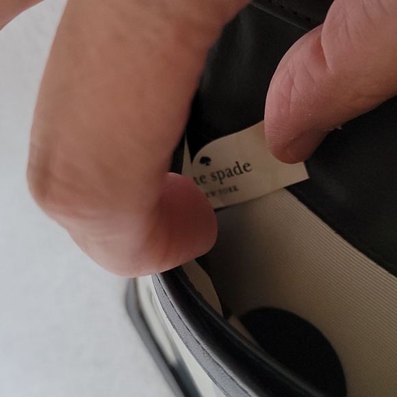 Kate Spade New York gold shimmer long wallet - Picture 15 of 16